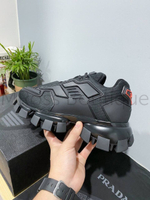 Женские кроссовки Prada Cloudbust Thunder черного цвета на высокой подошве