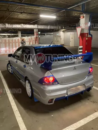 Задний бампер в стиле Evo для Mitsubishi Lancer 9