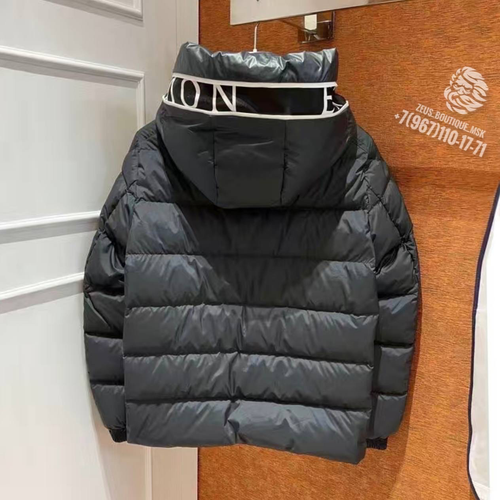 Пуховик Moncler
