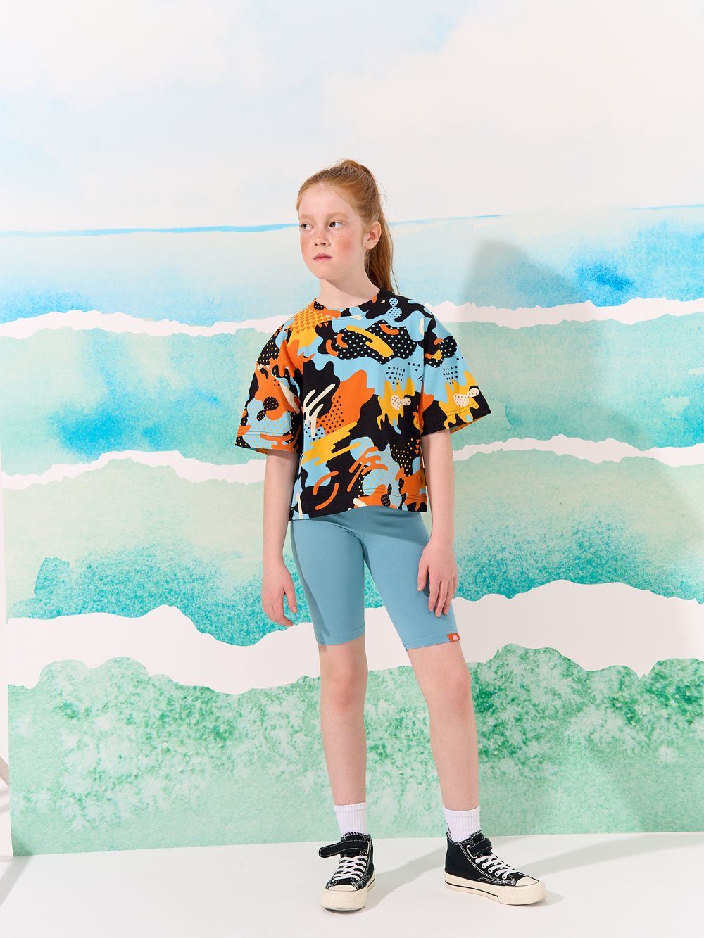 Футболка оверсайз укороченная "Позитивный камуфляж"