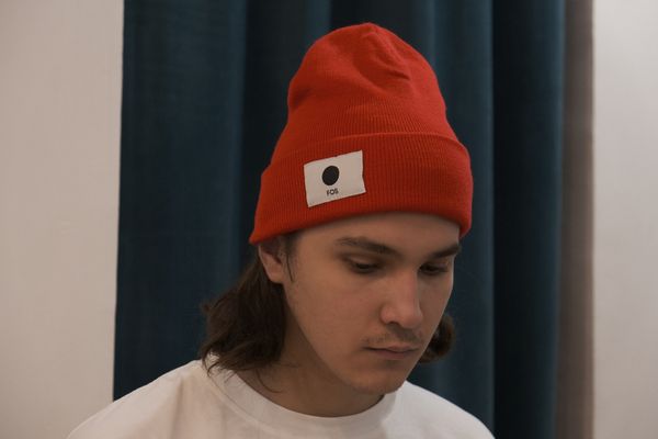 Шапка Алая - фото 1