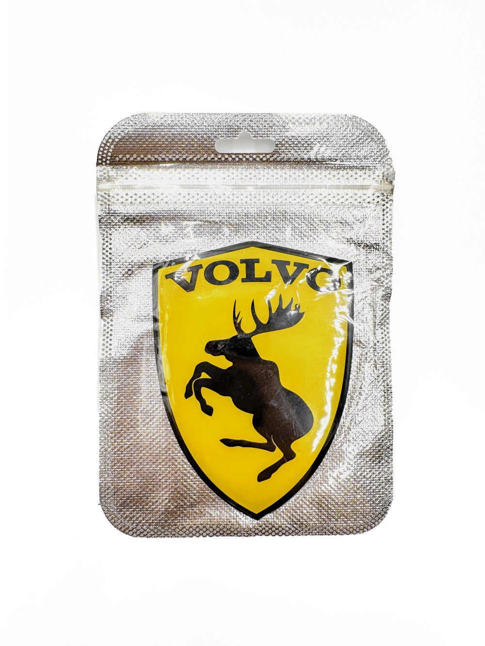 Наклейка Лось/Volvo щит желтая объемная полиуретановая (шильдик Вольво 10х7 см)