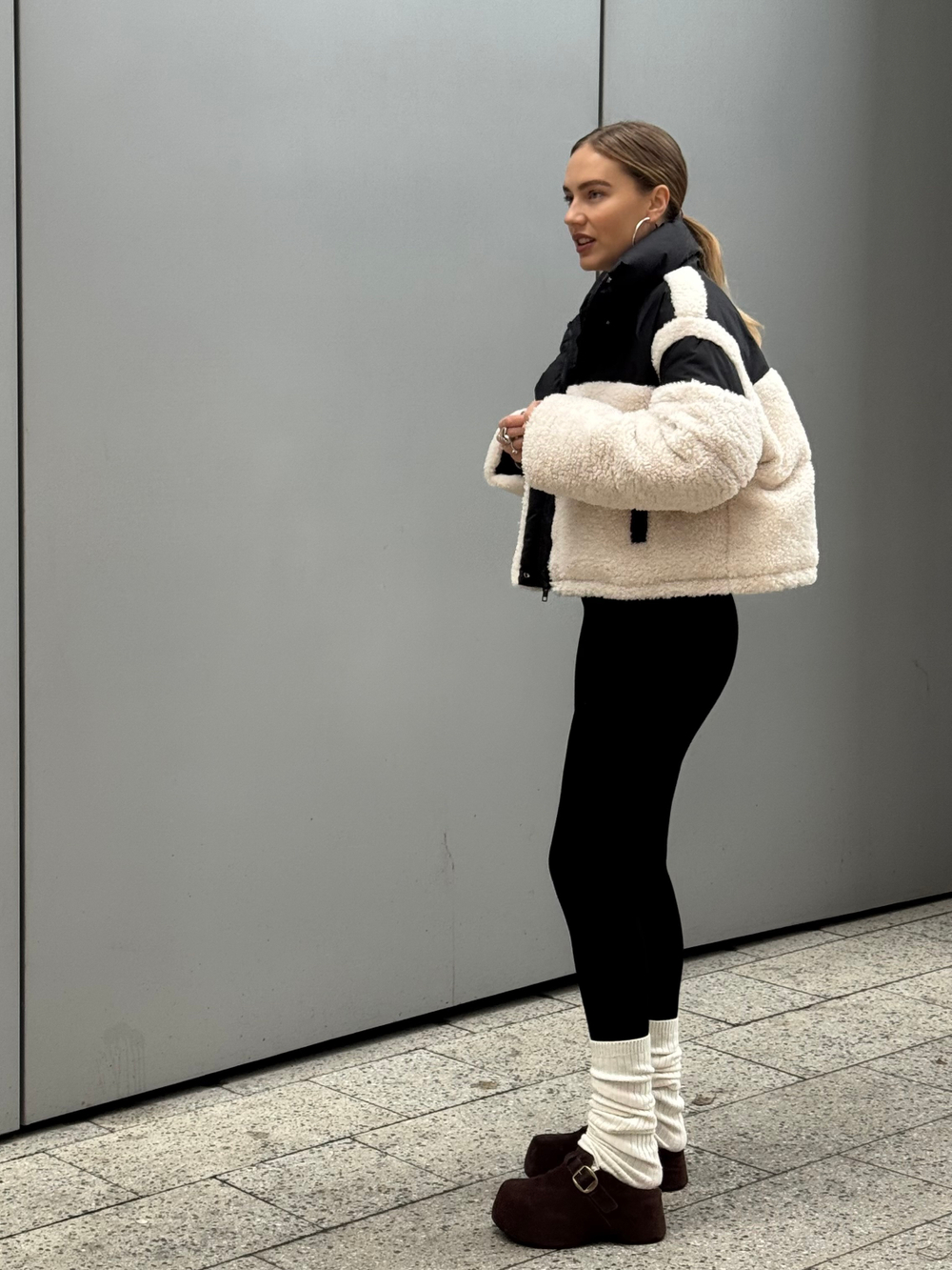 Пуховик North молочный