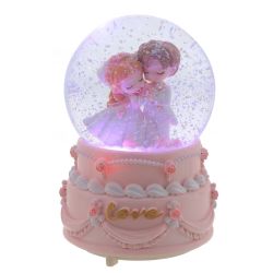 GAEM Фигурка декор "Жених с невестой" в стекл шаре (муз, подсвет, вьюга, 3xAAA н/п), D10, L10 W10 H16 см