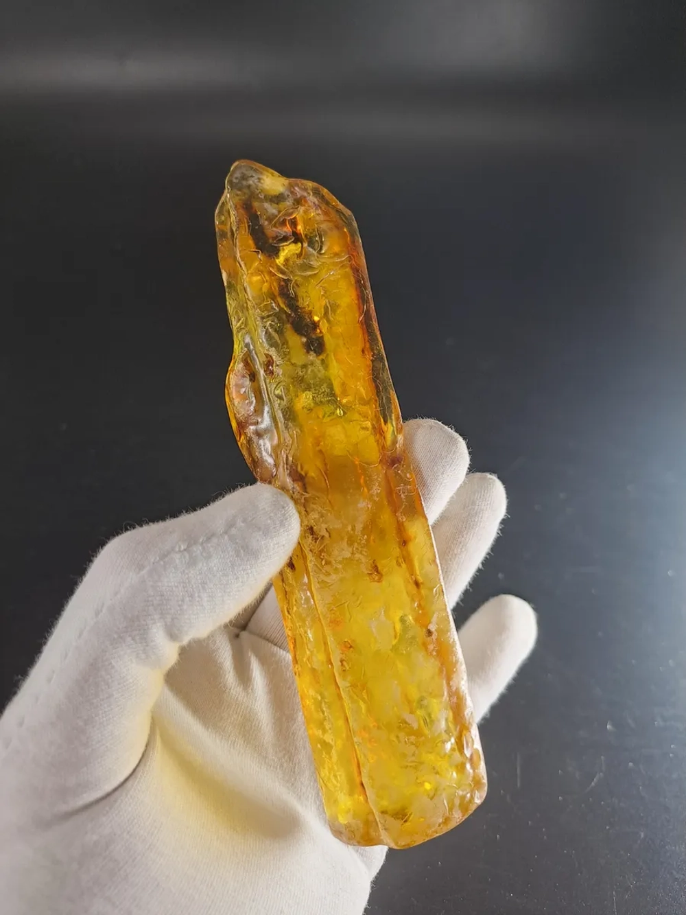 Копал молодой янтарь коллекционный 53 гр