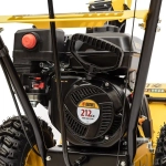 DENZEL SWB-600 снегоуборщик бензиновый со щеткой для подметания 7 л.с. ковш 56 см, выброс 13 м, 6 вперед/2 назад 97661