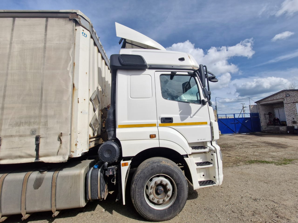 КамАЗ 5490 4x2 Седельный тягач 5490-S5 (Дизельный, 12,0 л, 401 л.с., АТ)