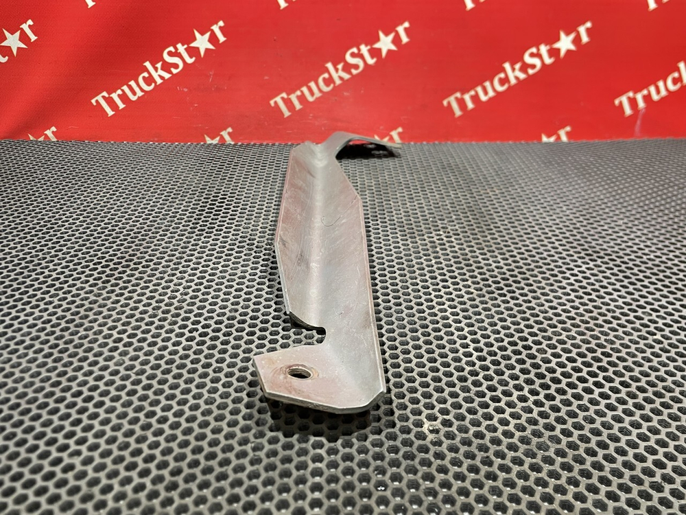 Кронштейн воздушного фильтра