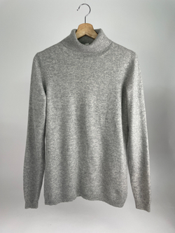 Свитер Uniqlo