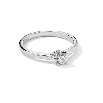 Золотое кольцо с бриллиантом 0,3 карат