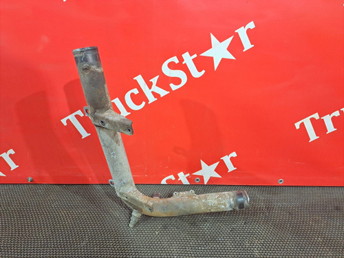 Патрубок системы охлаждения