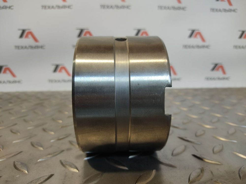 Втулка 17M-61-21130