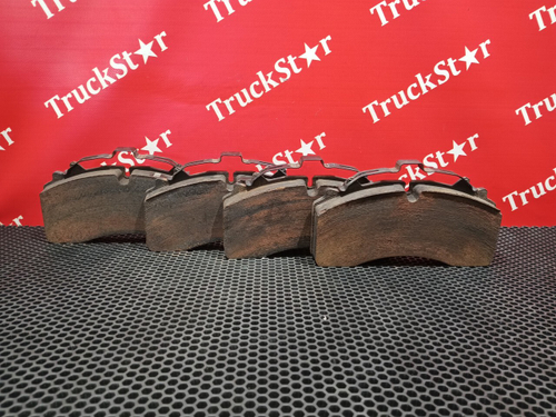 Комплект колодок тормозных 2023г.