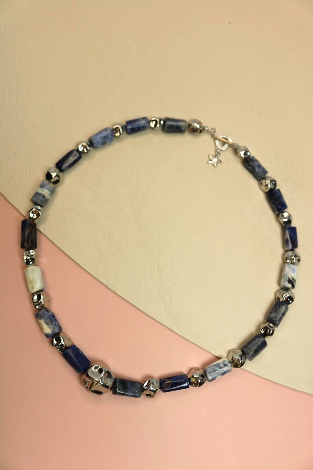 Колье-чокер из содалита «Полуночный ритм»
