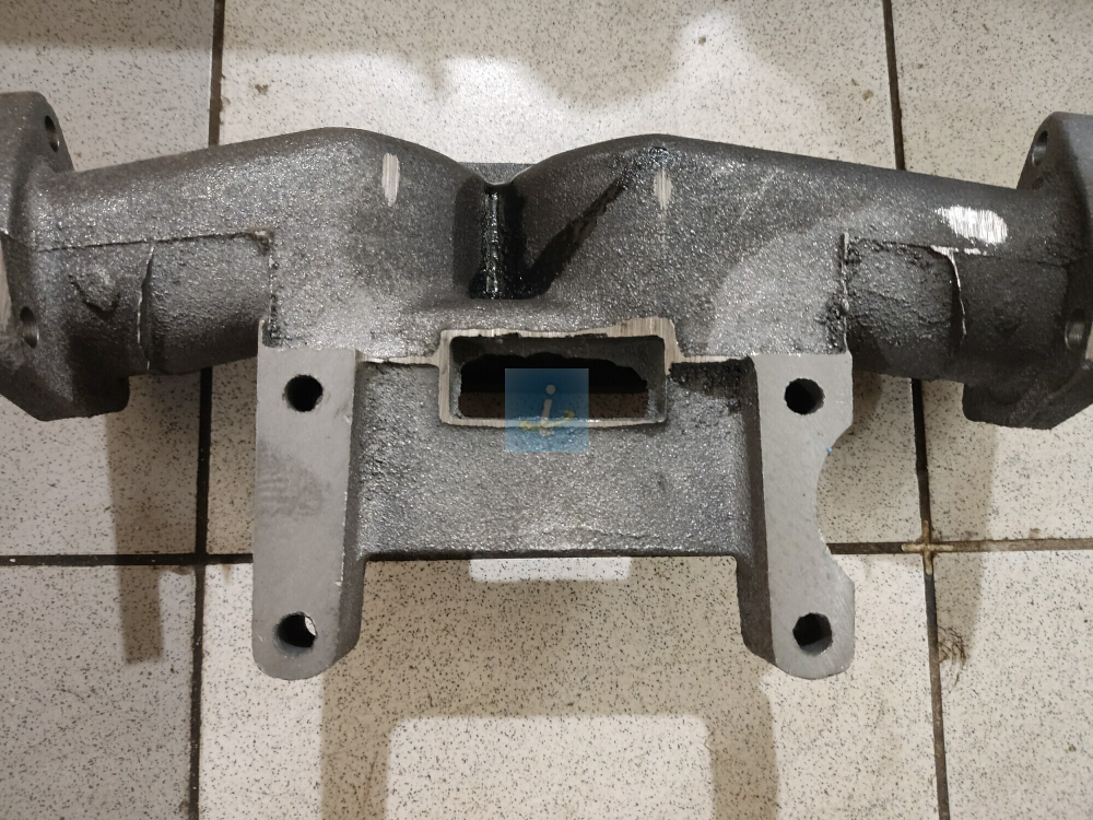 Патрубок-кронштейн 238Ф-1008482