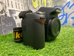 Nikon D90 9.300 кадров