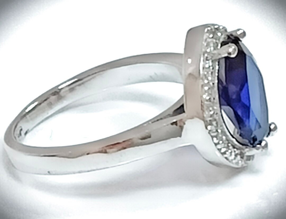 Ювелирное кольцо Эстерелла