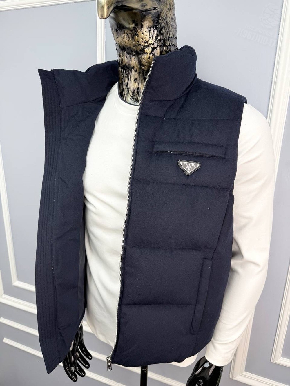 Пуховый жилет Prada