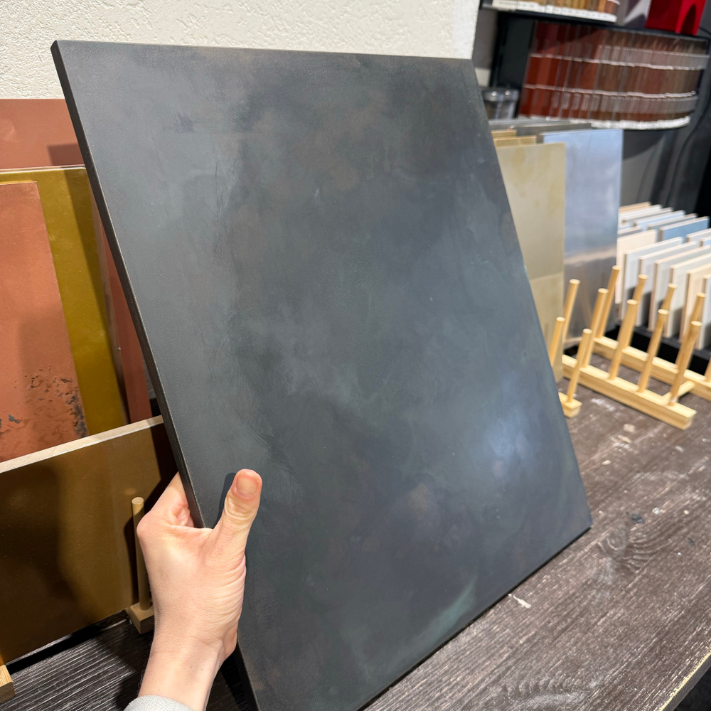 Образец жидкого металла AuraMetal