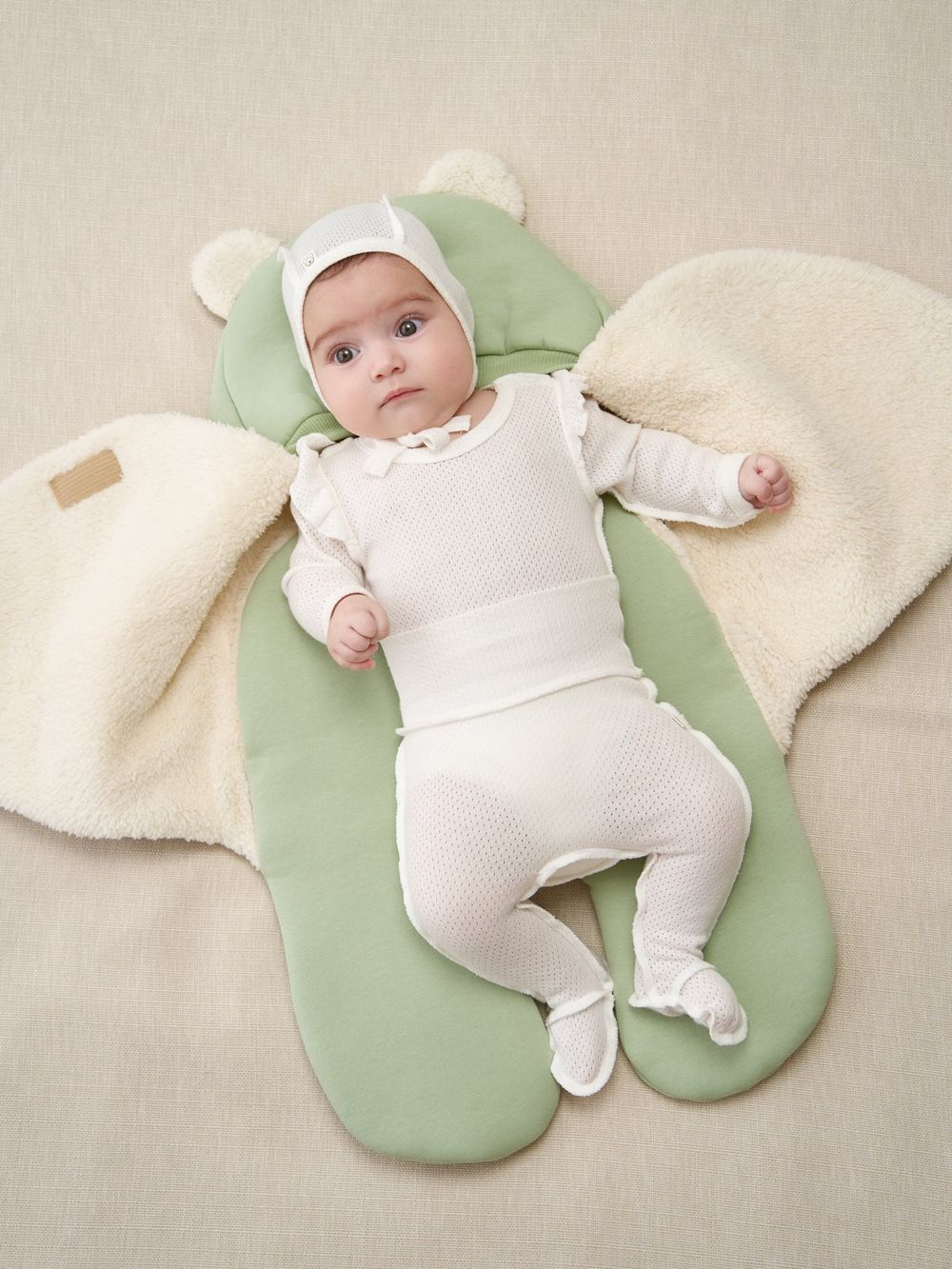 Конверт-звездочка "Шалфей" с прорезями для ремней безопасности 0+