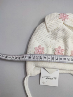 Шапка "Детская Радуга" с цветами на 3-6 месяцев, новая