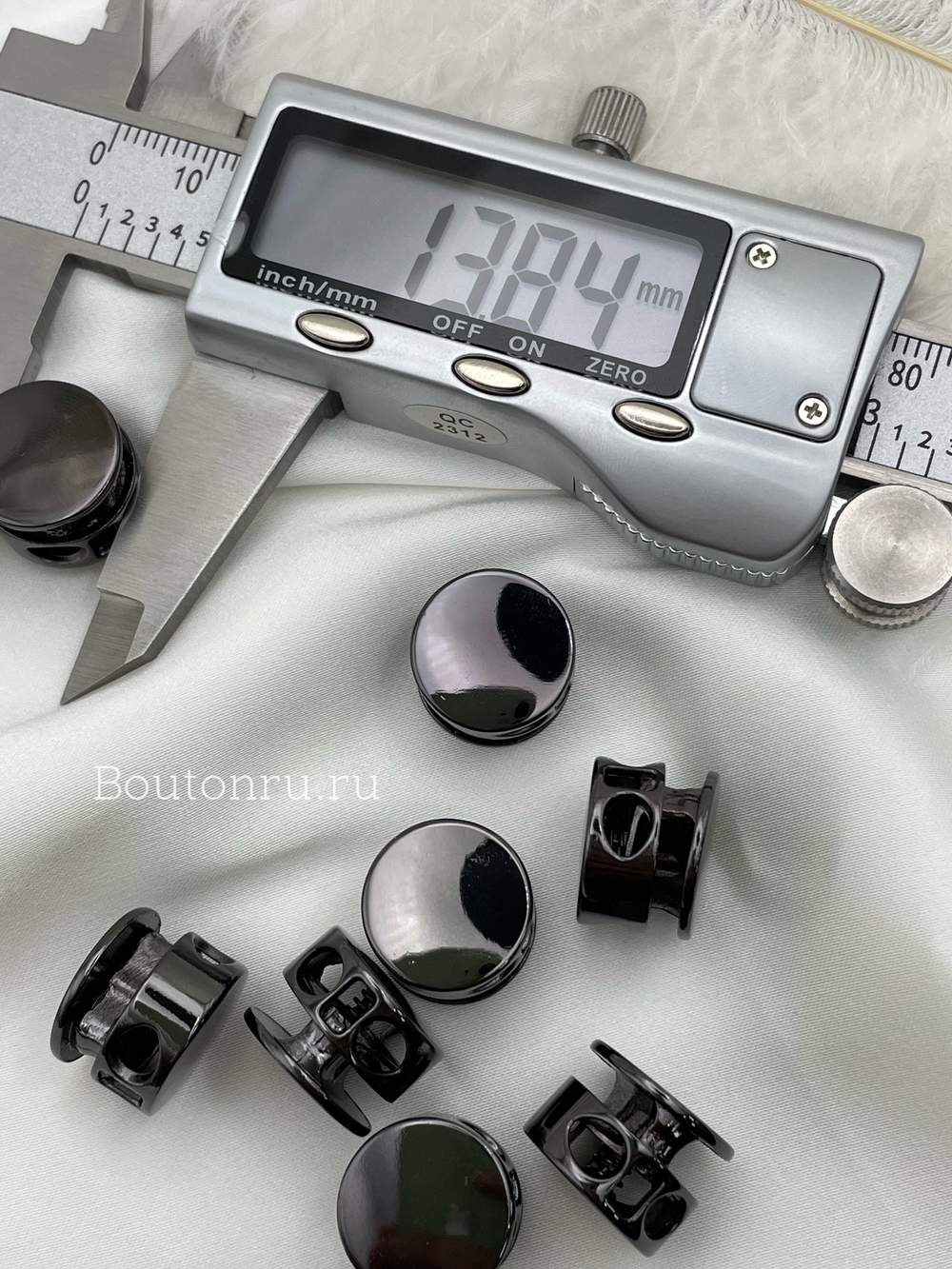 Фиксаторы шнура для одежды черные (графит)