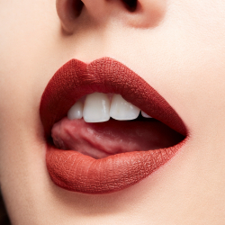 MAC Cosmetics Locked Kiss Ink 24HR Lipcolour - Стойкая матовая жидкая помада, 4 ml