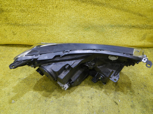 Фара левая Toyota Rav 4 CA40 (2015-2019) LED