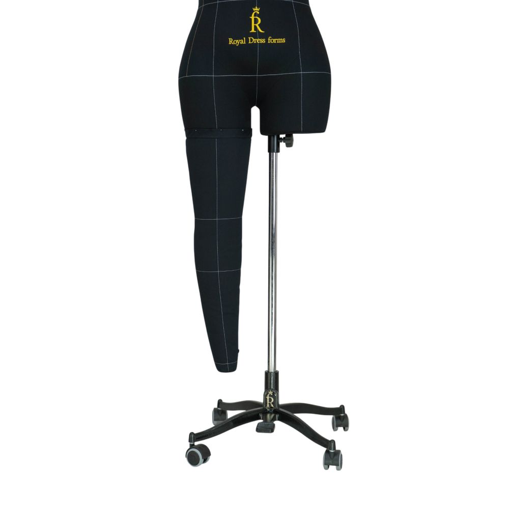 Нога черная для манекена Моника, размер 52