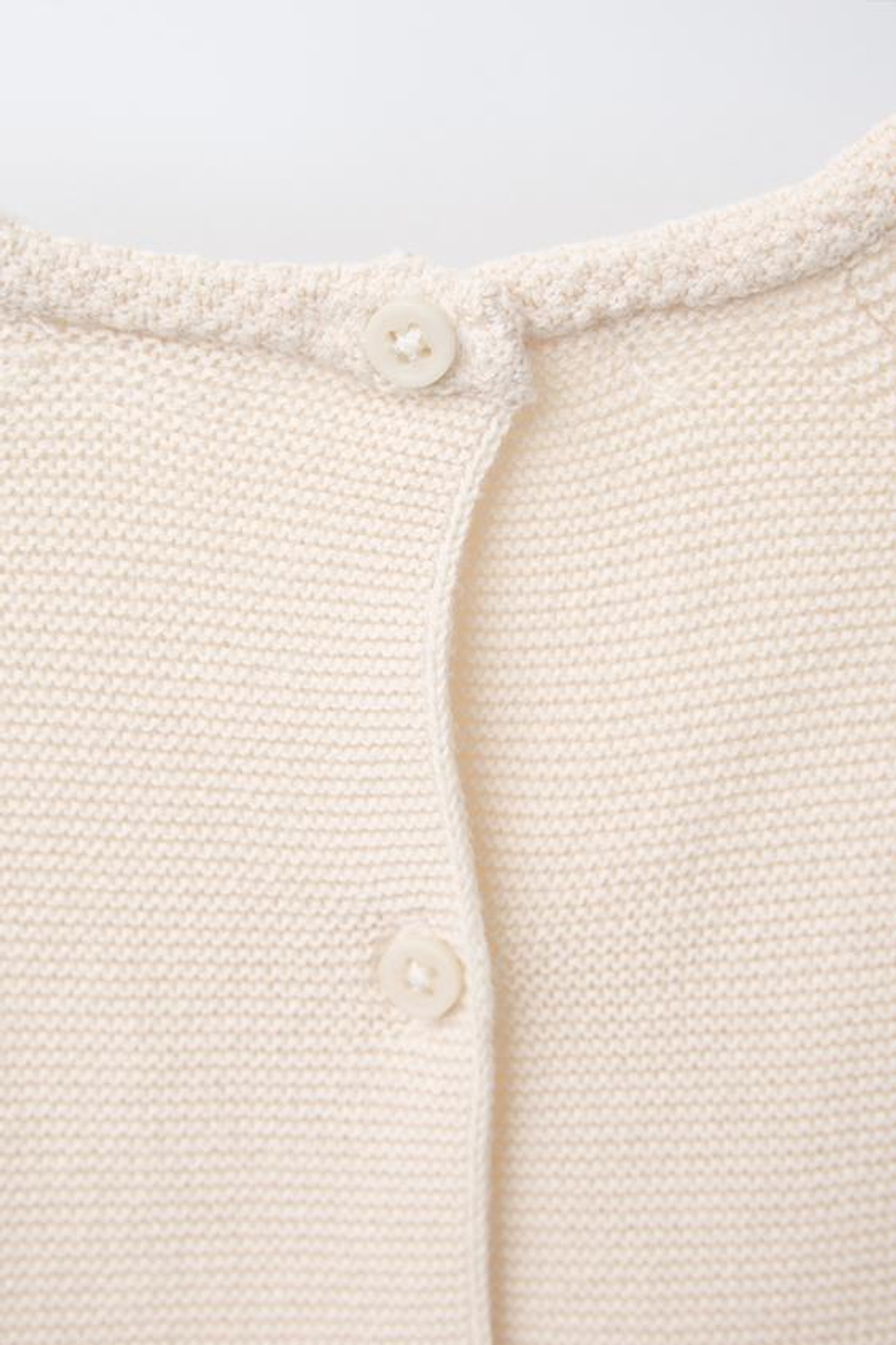 ZARA ТРИКОТАЖНЫЙ ДЖЕМПЕР С ЦВЕТОЧНОЙ ВЫШИВКОЙ, ВАНИЛЬНЫЙ