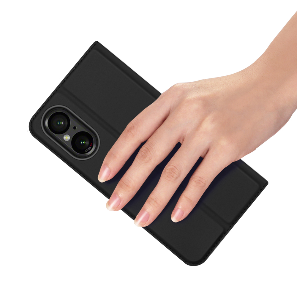 Чехол книжка из PU кожи черного цвета от Dux Ducis для смартфона Sony Xperia 10 VI (10-6), серия Skin Pro Series Case