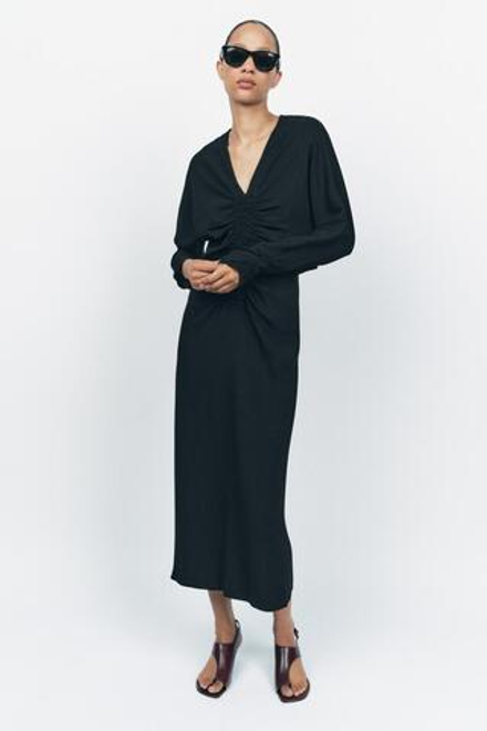 ZARA ПЛАТЬЕ МИДИ СО СБОРКАМИ — ZW COLLECTION, ЧЕРНЫЙ