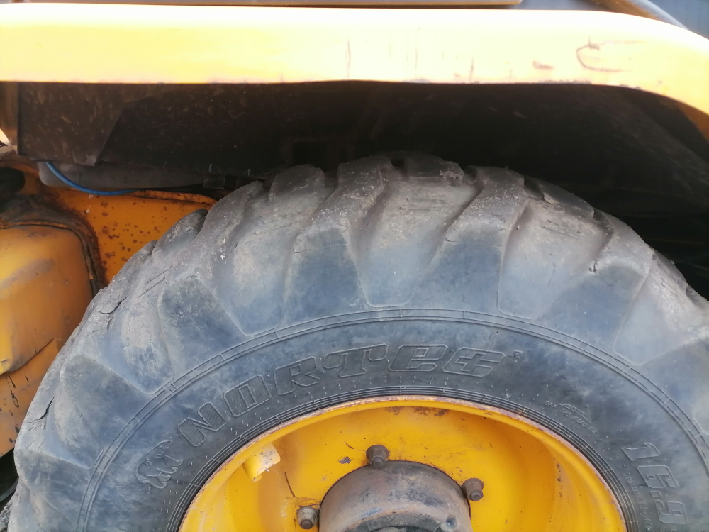 JCB 3CX Экскаватор-погрузчик 3CX 14M2WM (Дизельный, 4,4 л., 93 л.с., АТ)