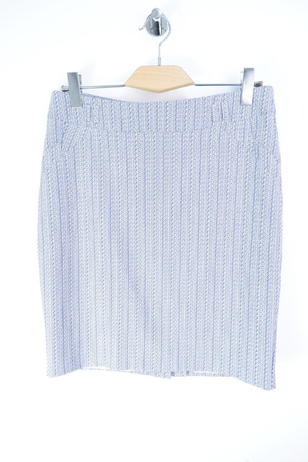 Юбка SHN очень красивой фактуры 48 размер