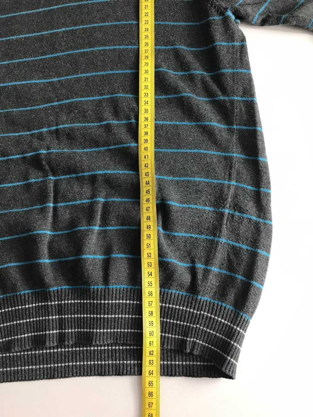 Джемпер Ostin практичный, маркировка S, визуально на 44/46 размер