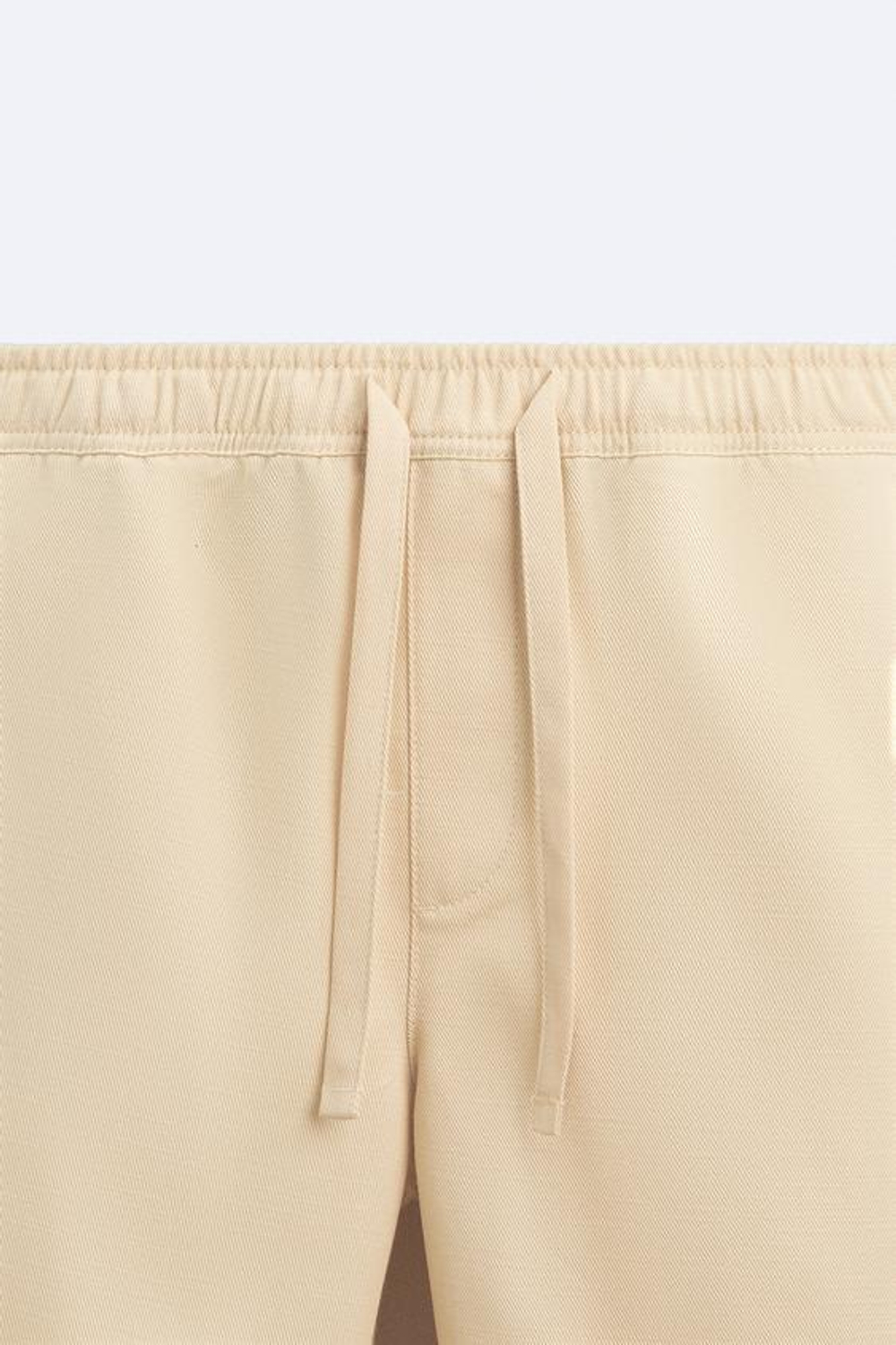 ZARA ШОРТЫ ИЗ ХЛОПКА И ЛИОЦЕЛЛА С РЕЛЬЕФНЫМ УЗОРОМ, СВЕТЛО-БЕЖЕВЫЙ