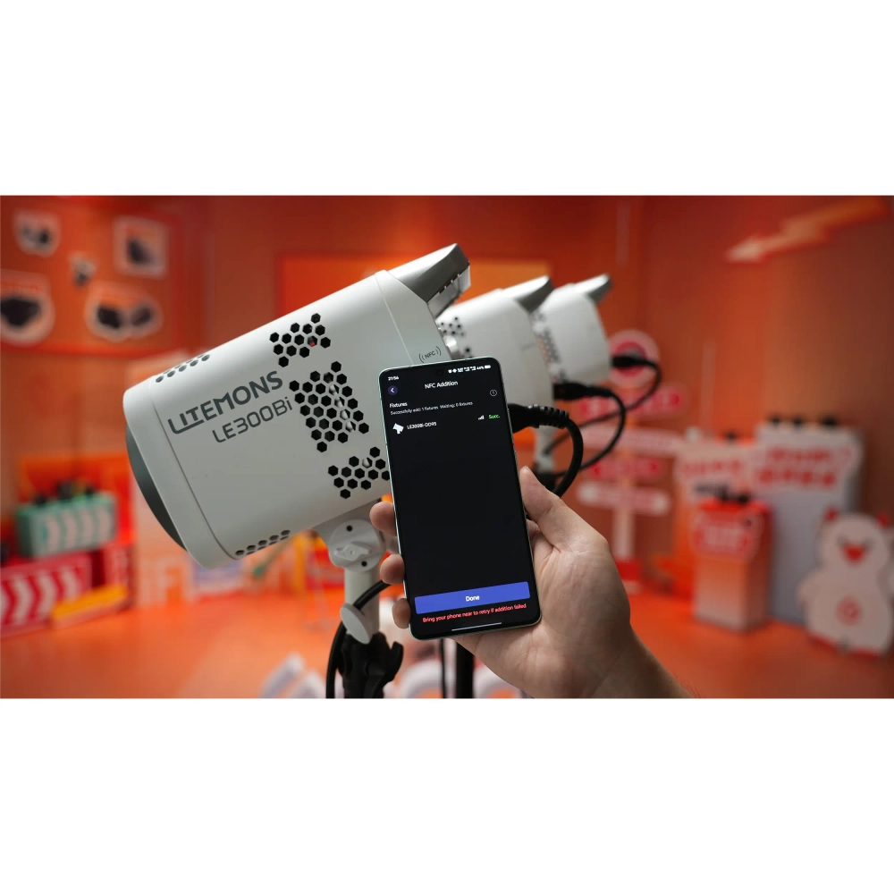 Осветитель светодиодный Godox LITEMONS LE300Bi