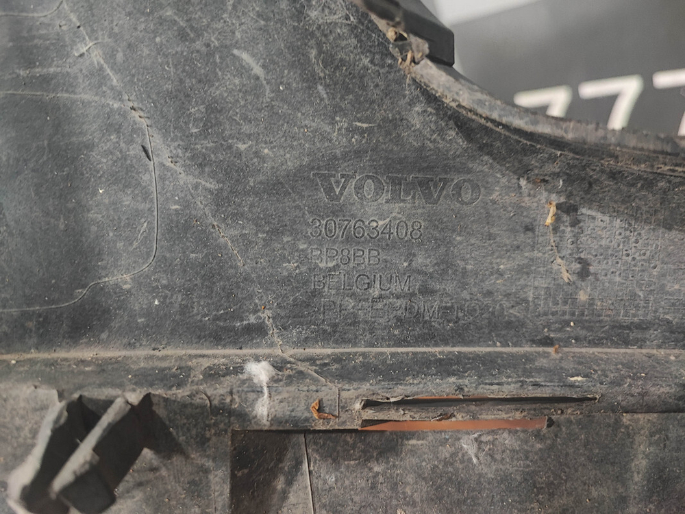 Бампер передний Volvo XC60 1 08-13 Б/У Оригинал 30763408