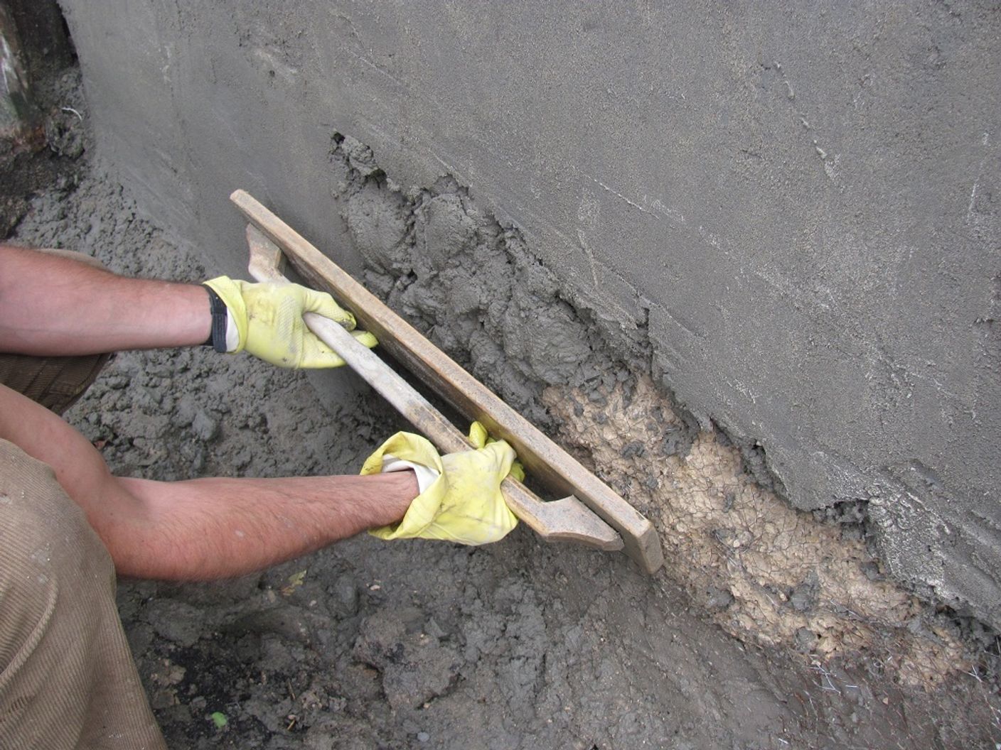 Как развести цемент с песком по пропорциям для штукатурки стен?