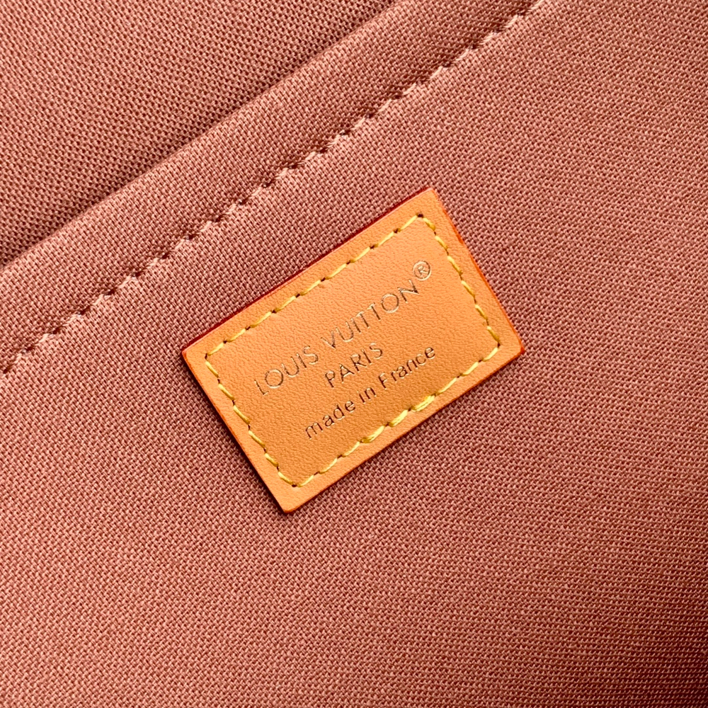 Louis Vuitton Satchel Messenger