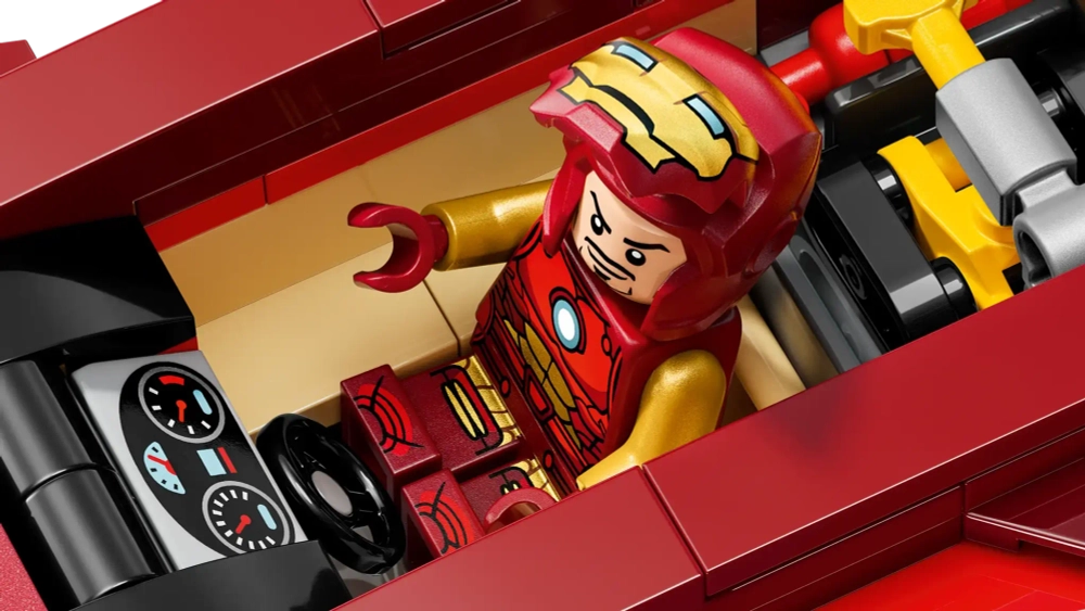 Конструктор LEGO Marvel 76310 Машина Железного человека и Черная пантера против Красного Халка