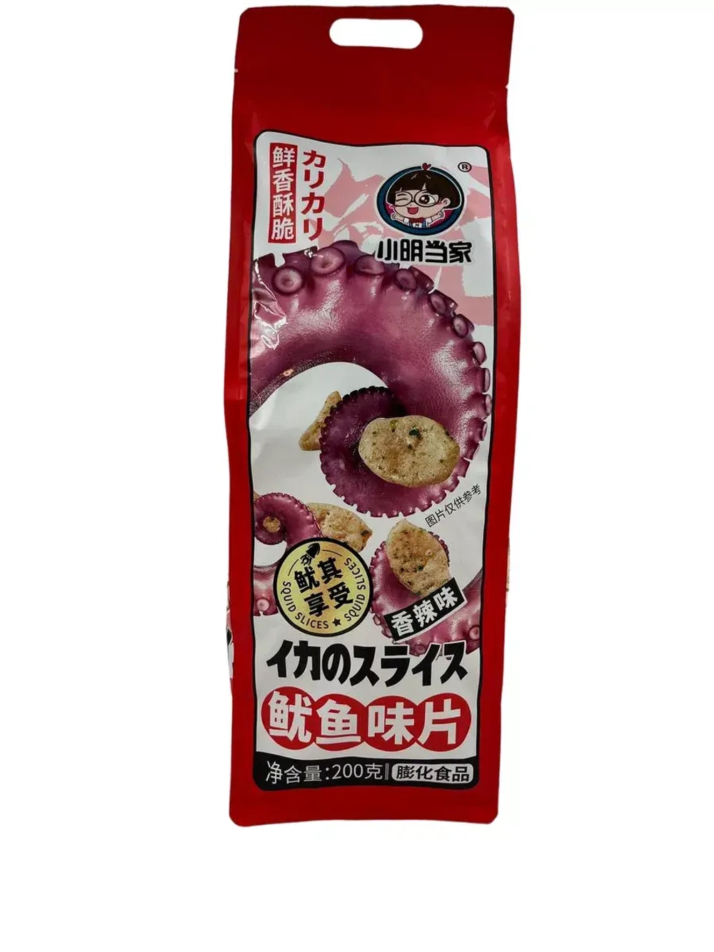 Огромная пачка китайских чипсов со вкусом острого осьминога