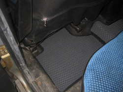 Автоковрики для Chevrolet Niva. Комплектация БЕЗ подлокотника. (2002--&gt;)