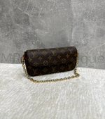 Кошелек клатч на цепочке Ivy Louis Vuitton