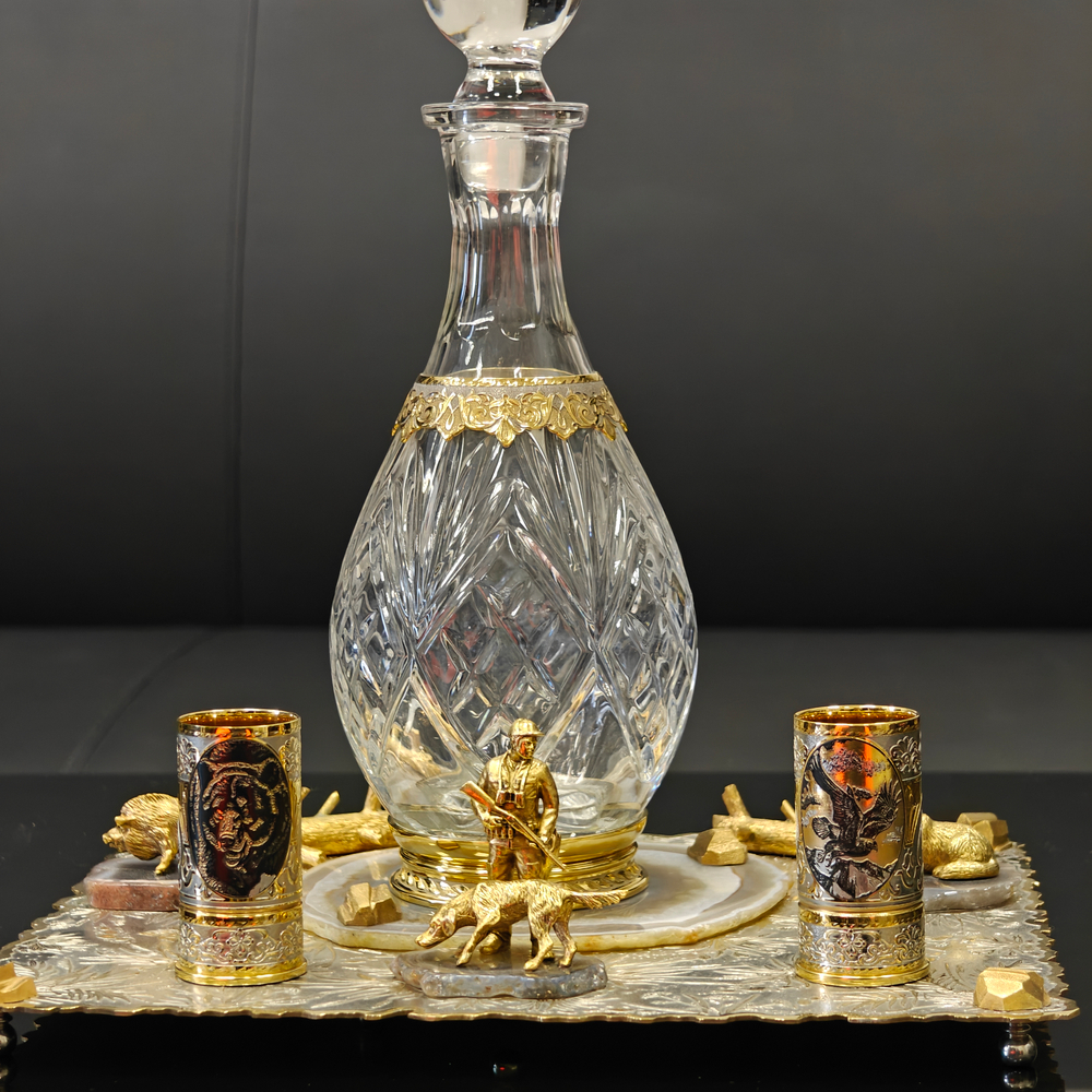 Набор водочный с графином на агате "Охотник"