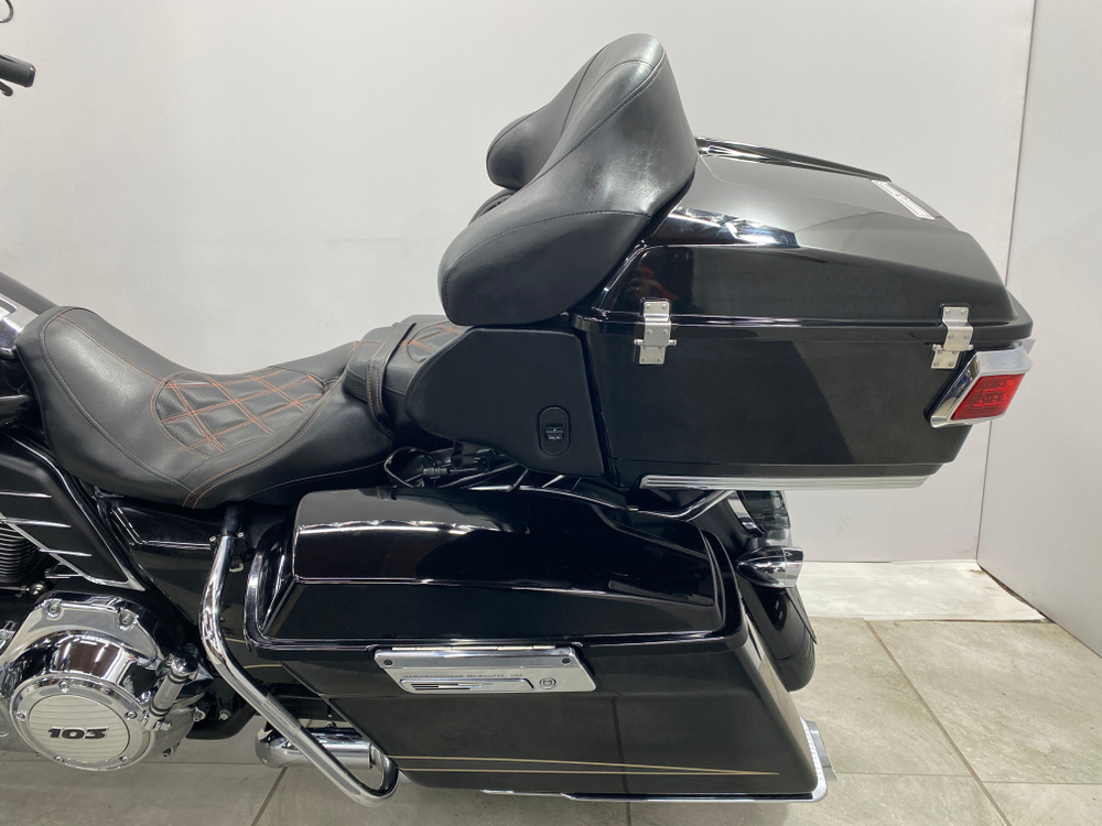 Harley-Davidson Road Glide FLTRU1690 050609