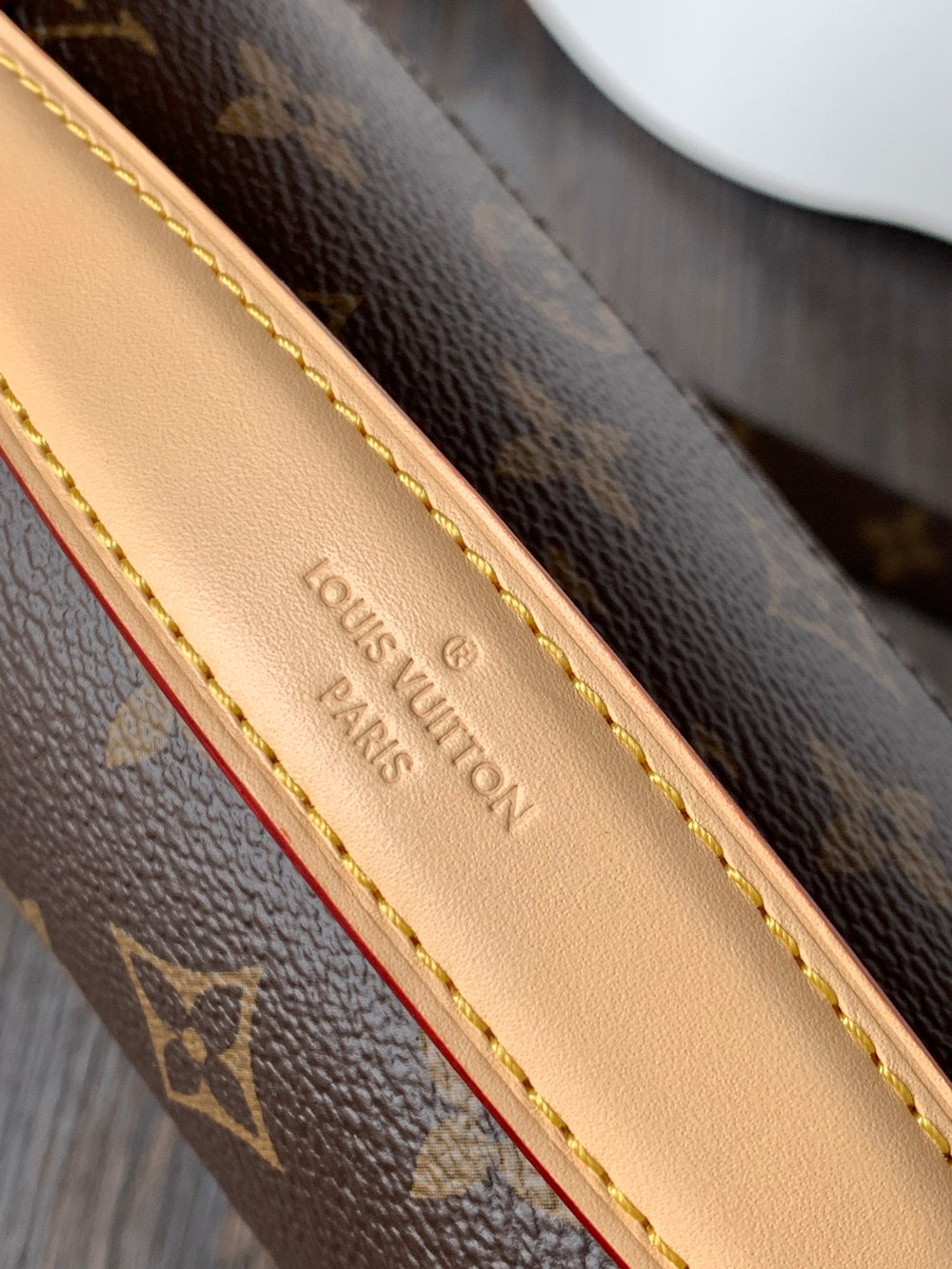 Louis Vuitton Pochette Metis