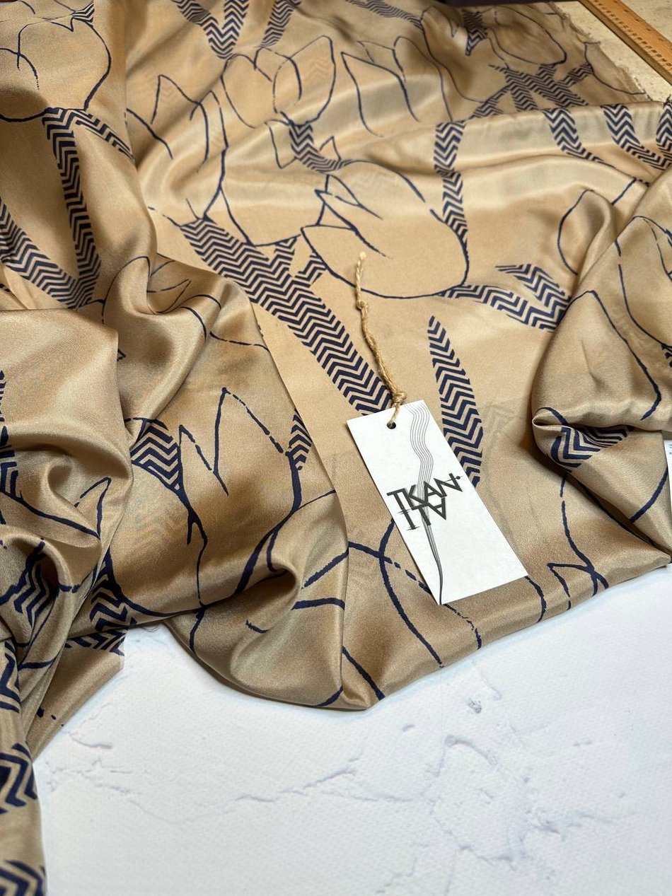 Плательно-блузочный атласный шелк (Max Mara, 100%шелк, Карамельно-бежевый фон/крупные контурные тюльпаны, 138)