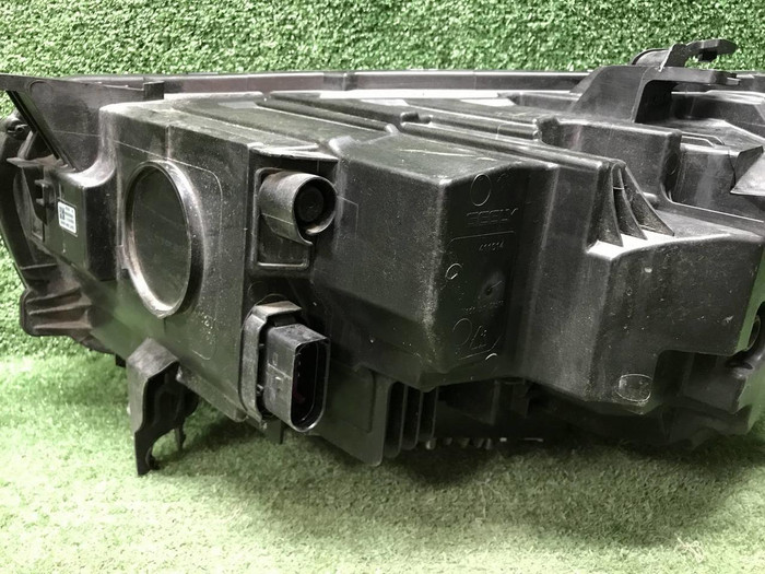 Фара правая Geely Monjaro (2021-н.в.) LED