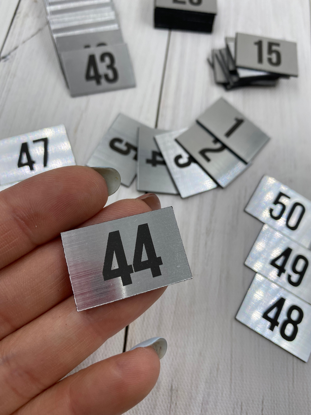 пластиковые номерки